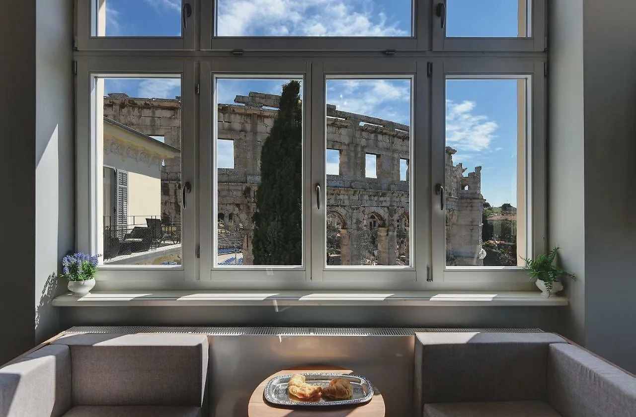 Arena & Seaview Luxurious Residence Pula 0*,  Croatia