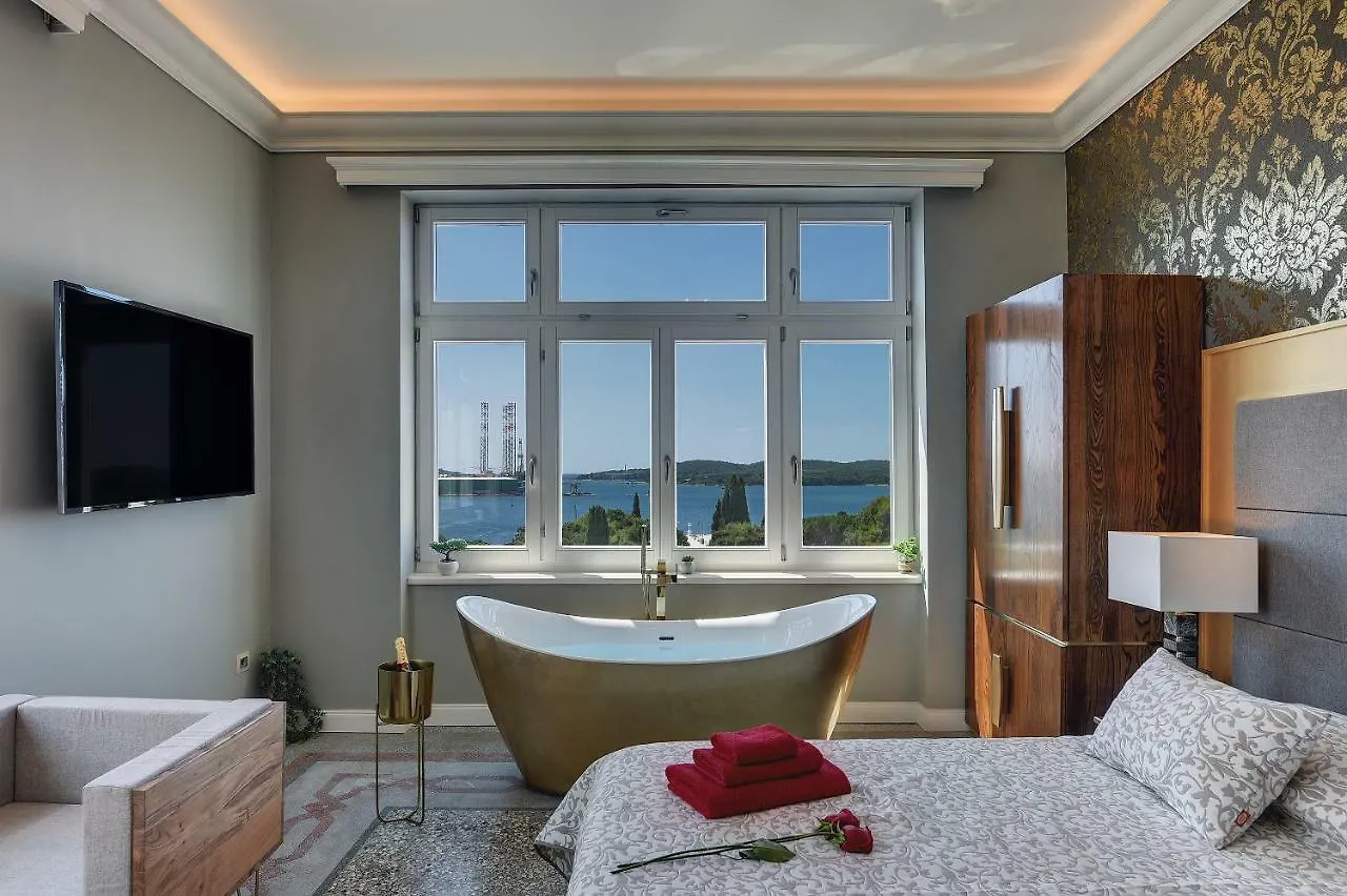 Apartment Arena & Seaview Luxurious Residence Pula
