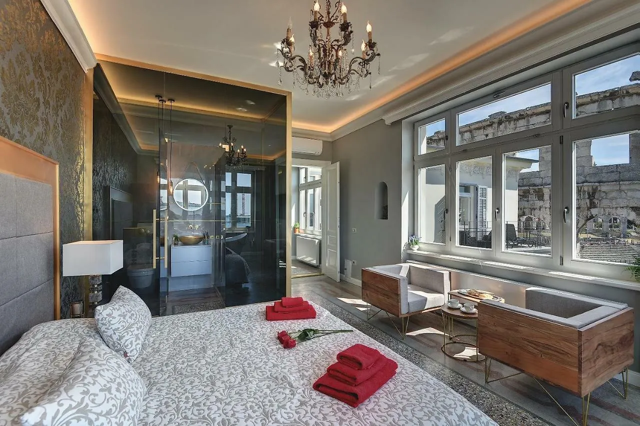 Arena & Seaview Luxurious Residence Pula