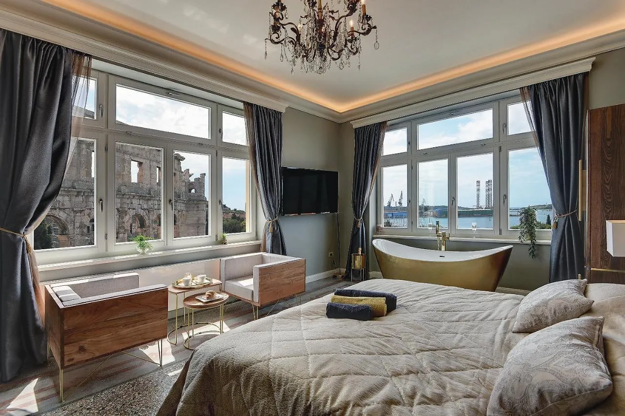 Apartment Arena & Seaview Luxurious Residence Pula
