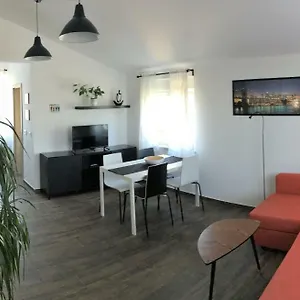 Apartment Fine & Shine, Pula
